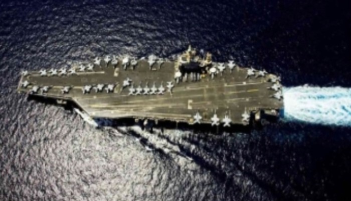 মার্কিন বিমানবাহী রণতরীতে ক্ষেপণাস্ত্র হামলা