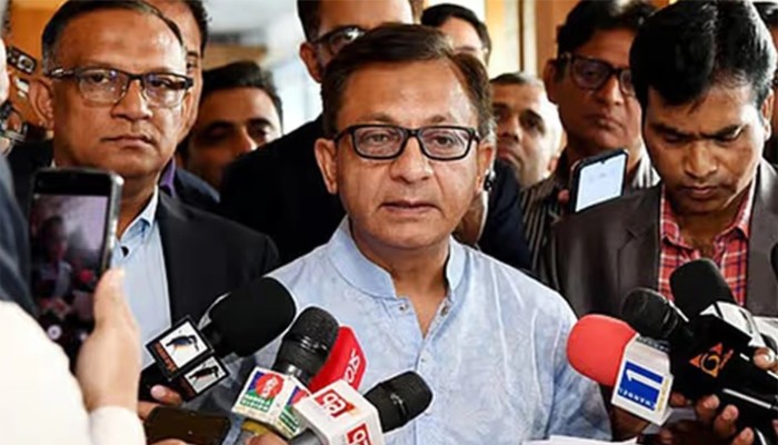 ​হরমুজ প্রণালি বন্ধ হলেও আপাতত জ্বালানি সংকট হবে না: বাণিজ্যমন্ত্রী