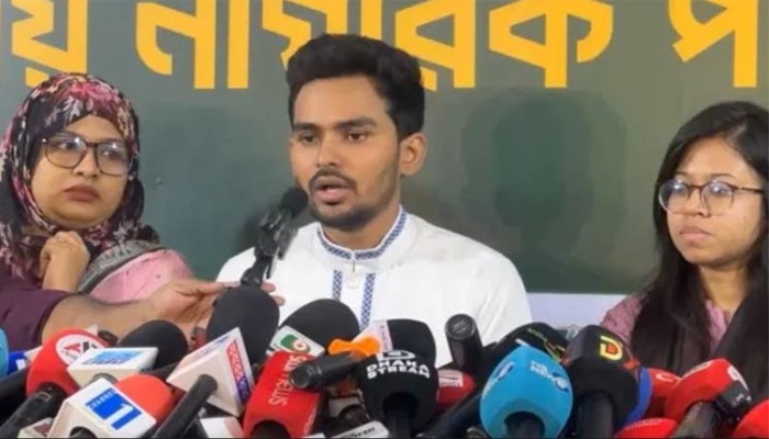 ​নিজেরসহ পরিবারের ব্যাংক হিসাব প্রকাশ করলেন আসিফ