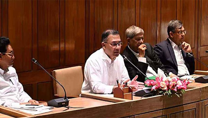 ​মন্ত্রী-এমপিদের চলনে-বলনে মার্জিত থাকতে প্রধানমন্ত্রীর নির্দেশ