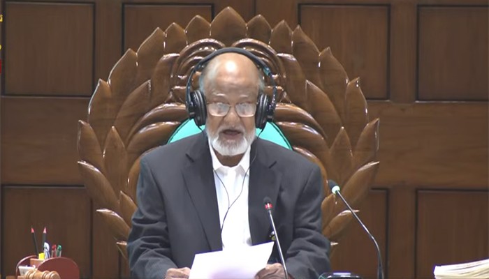 ​সংসদের প্রথম অধিবেশনের সভাপতি খন্দকার মোশাররফ হোসেন