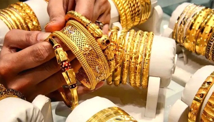 ​দুই দফা বাড়ার পর কমল স্বর্ণের দাম