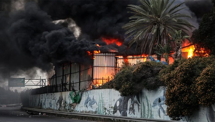 ইসরায়েলের বিভিন্ন শহরে ইরানের হামলা, বাহরাইনে বড় বিস্ফোরণ