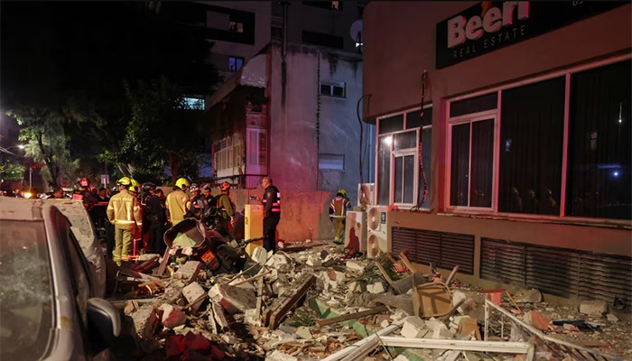 ​ইসরায়েলে শতাধিক লক্ষ্যবস্তুতে ভয়াবহ হামলা, হতাহত ২৩০