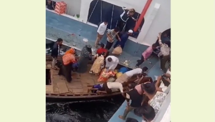 সদরঘাটে দুই লঞ্চের চাপায় নিহত ২