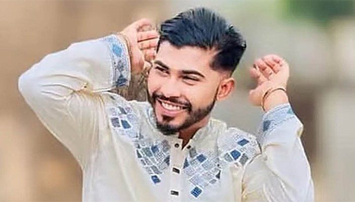 ​শহীদ মিনারে রাকিবুল হত্যা: পিস্তলসহ পাঁচজন গ্রেপ্তার