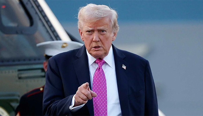 খেই হারিয়ে ফেলেছেন ট্রাম্প, সামনে কঠিন চার পথ