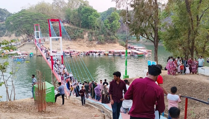 ​ঈদের ছুটিতে রাঙামাটি-সাজেকে পর্যটকের ঢল