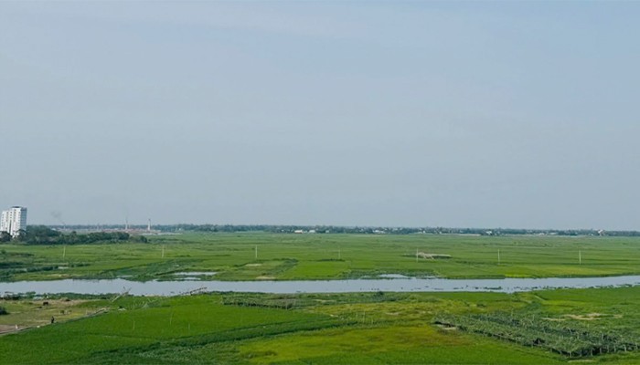 ​হারিয়ে যাচ্ছে তিতাস নদী