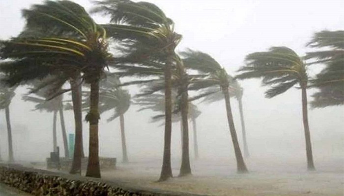 ​ঢাকাসহ দেশের ৪ জেলায় ৬০ কিমি বেগে ঝড়ের আভাস