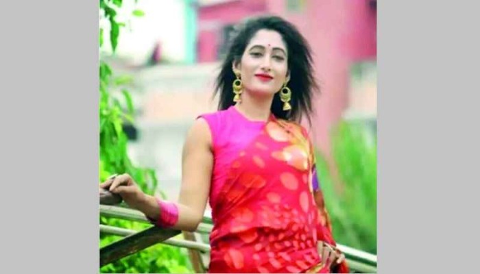 জয় বাংলা’ স্লোগান দিয়ে গ্রেফতার মডেল মিষ্টি রিমান্ডে