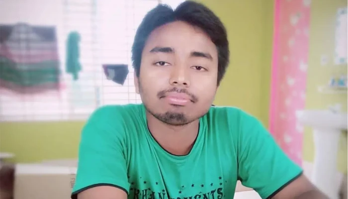 তেল না পেয়ে ফিলিং স্টেশন ম্যানেজারকে ট্রাকচাপায় হত্যা