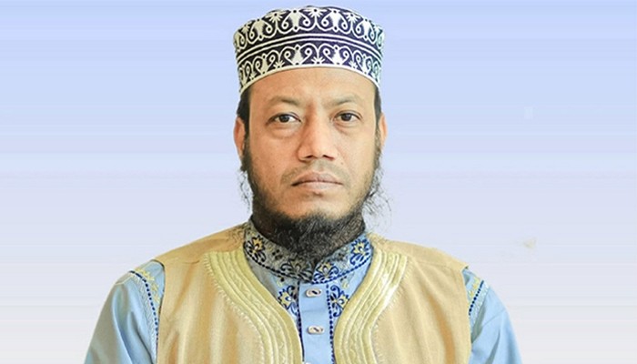 ​আমির হামজার বিরুদ্ধে ১০০ কোটি টাকার মানহানি মামলা