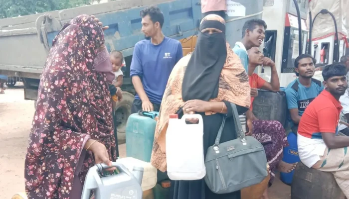 পাম্পে এবার নারীদের ভিড়!