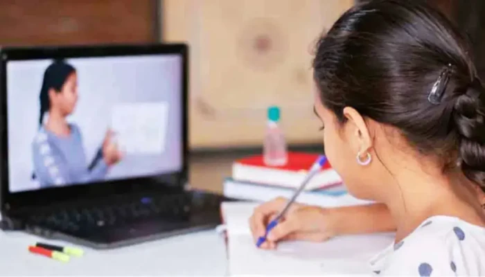 ​শিক্ষাপ্রতিষ্ঠানে অনলাইন ক্লাসের বিষয়ে সিদ্ধান্ত হতে পারে আজ