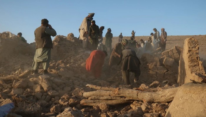 শক্তিশালী ভূমিকম্পে কেঁপে উঠল আফগানিস্তান, নিহত ৮