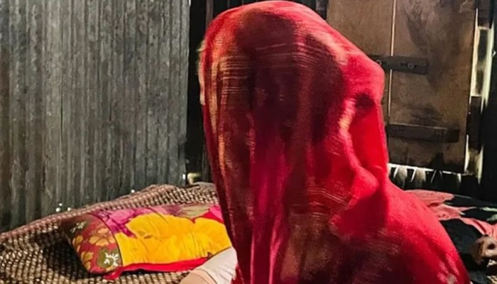 ছুটির দিনে নারীকে অফিসে ডেকে ধর্ষণ