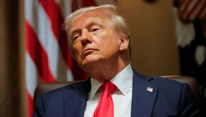 সময় পেলে ইরানের তেল দখল করব: ট্রাম্প