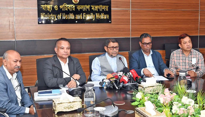 ঝুঁকিপূর্ণ ৩০ উপজেলায় হামের জরুরি টিকাদান শুরু রোববার