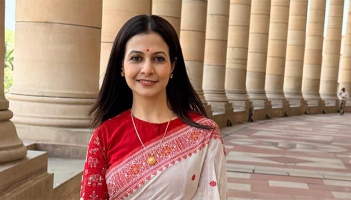 সংসদ সদস্য হিসেবে শপথ নিলেন কোয়েল মল্লিক