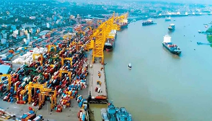 ​চট্টগ্রাম বন্দরে পৌঁছেছে জ্বালানিবাহী আরও ৪ জাহাজ