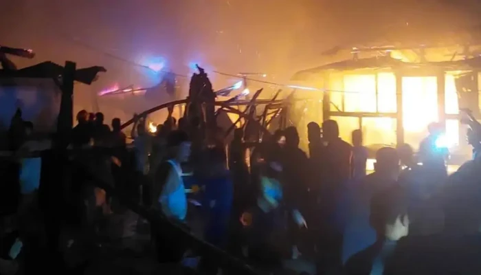 বান্দরবানে গ্যাস সিলিন্ডার লিকেজে আগুন