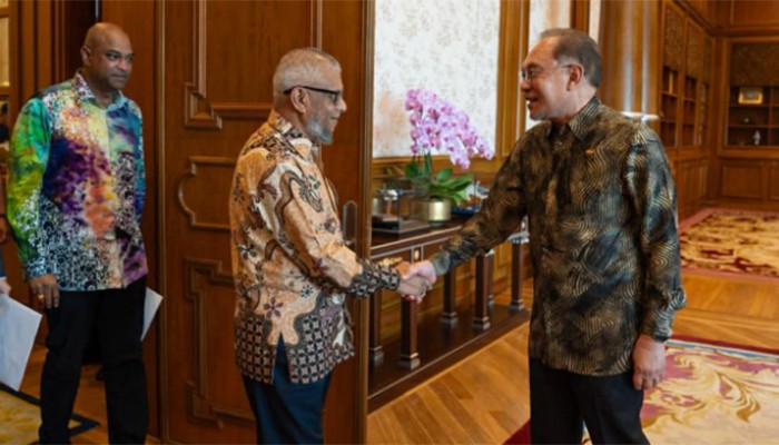 ​প্রধানমন্ত্রী তারেক রহমানকে মালয়েশিয়া সফরের আমন্ত্রণ আনোয়ার ইব্রাহিমের