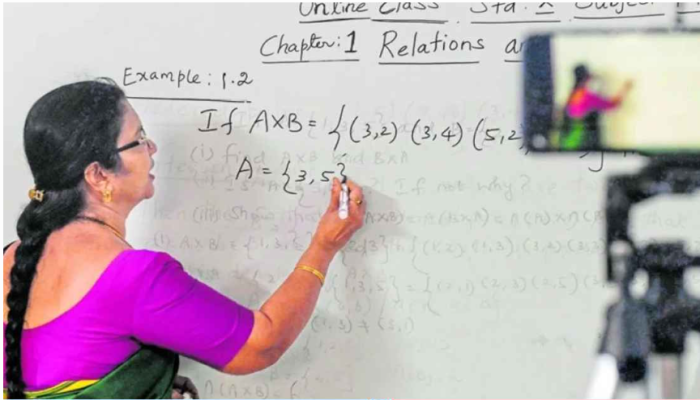 শিক্ষাপ্রতিষ্ঠানে শুরু হলো অনলাইন ক্লাস