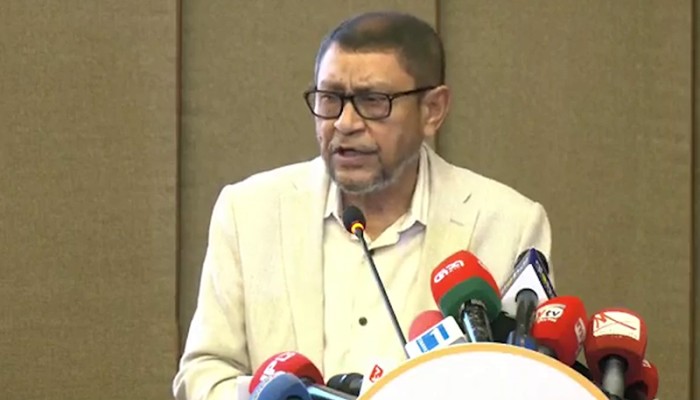 হামের টিকাদান কর্মসূচিকে জনপ্রিয় করতে হবে: স্বাস্থ্যমন্ত্রী