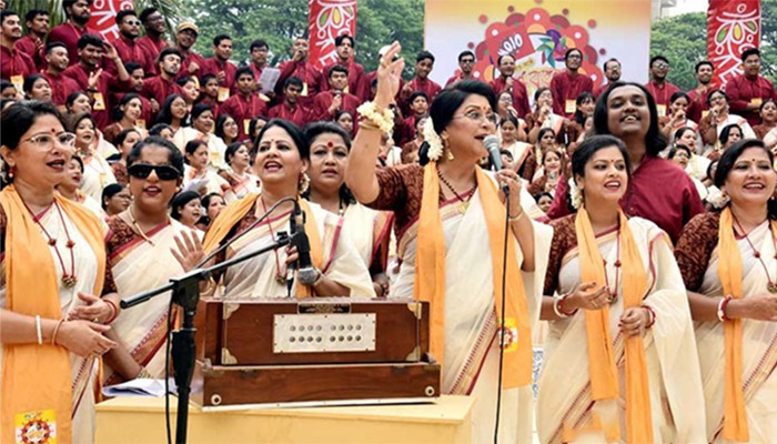 ​রবীন্দ্র সরোবরে ‘হাজার কণ্ঠে’ বর্ষবরণ