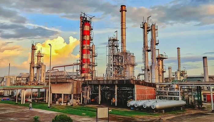 ​দেশের একমাত্র তেল শোধনাগার বন্ধ ঘোষণা