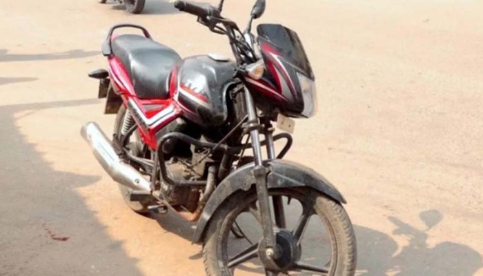 পাম্পে মোটরসাইকেল রেখে চালক উধাও