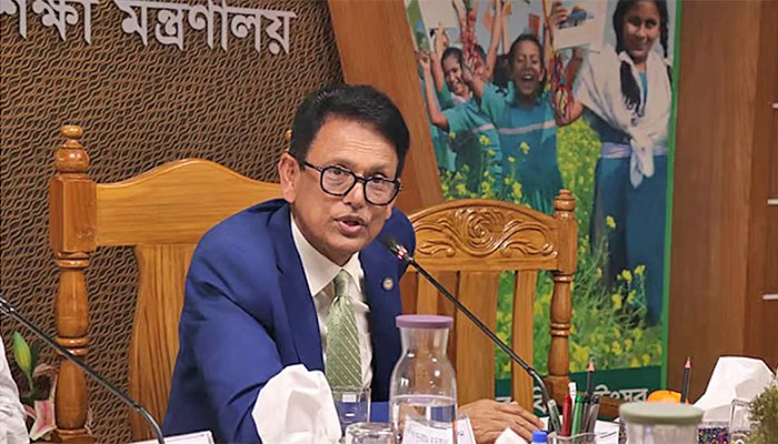 পাবলিক পরীক্ষায় ‘নীরব বহিষ্কার’ নিয়ম বাতিলের নির্দেশ