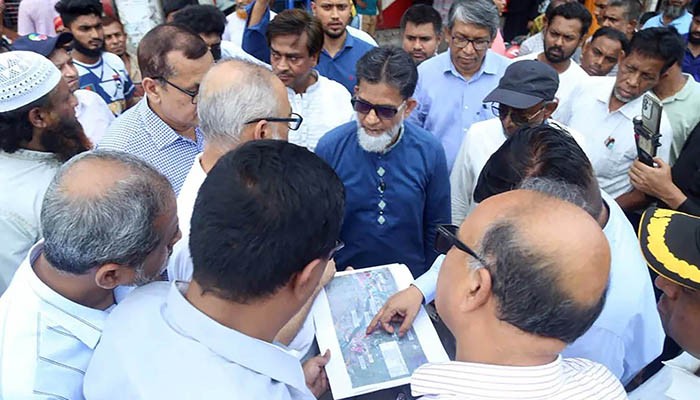 সড়ক অবকাঠামোর উন্নয়ন কার্যক্রম পরিদর্শন করলেন প্রতিমন্ত্রী হাবিব