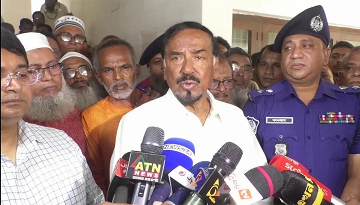 এমন কোনো লোভ ছিল না, যা শেখ হাসিনা আমাকে দেখাননি: স্পিকার