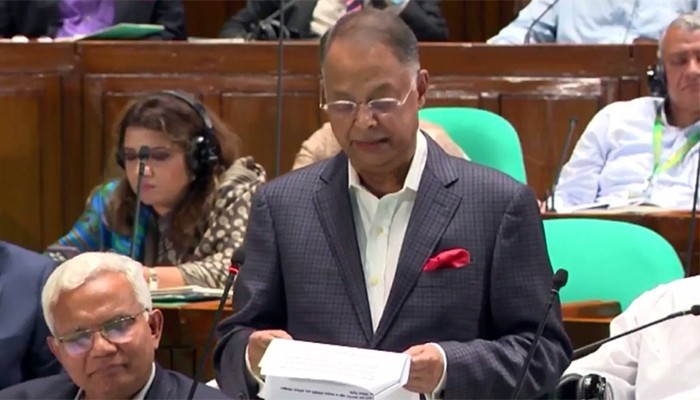 দেশে বর্তমান মজুত গ্যাস দিয়ে ১২ বছর পর্যন্ত চাহিদা মিটবে