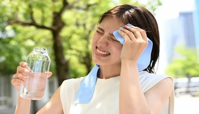 তীব্র তাপপ্রবাহে শরীরে পানিশূন্যতার লক্ষণ বুঝার উপায় জেনে নিন