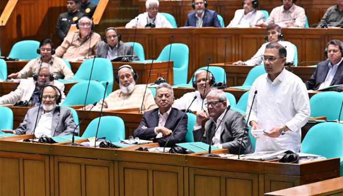 জ্বালানি সংকট মোকাবিলায় যৌথ কমিটি গঠনের প্রস্তাব প্রধানমন্ত্রীর