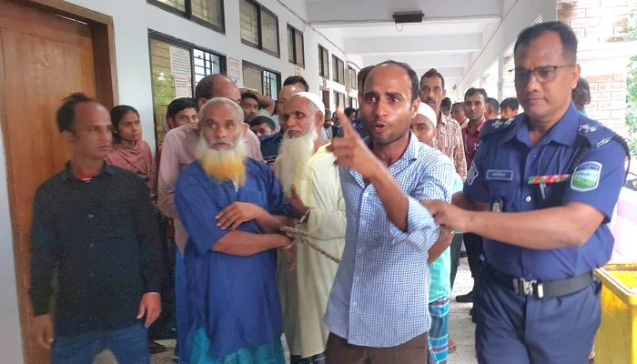 ​একই পরিবারের ৩ সদস্যকে মৃত্যুদণ্ড