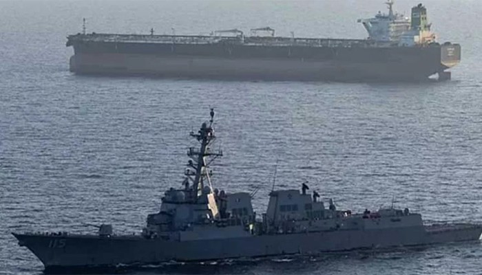 ​হরমুজ প্রণালিতে এবার ইরানি জাহাজ জব্দ করল যুক্তরাষ্ট্র