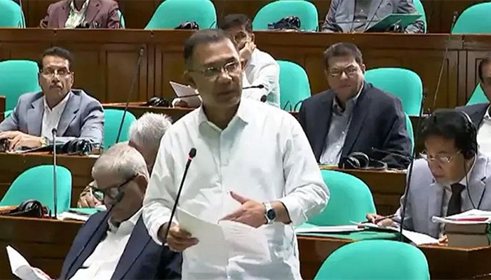 চাপ কমাতে ঢাকার বাইরে শিল্পাঞ্চল ও প্রতিষ্ঠান গড়া হবে: প্রধানমন্ত্রী