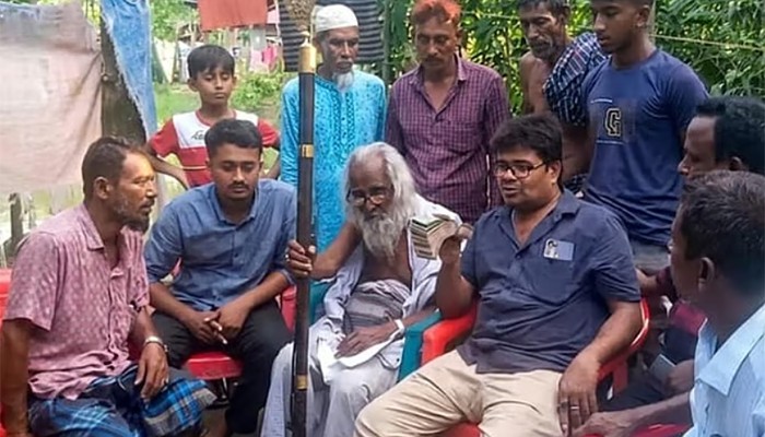 স্বজনেরা ধরে নিয়েছিলেন তিনি বেঁচে নেই, ফিরলেন ৫৪ বছর পর