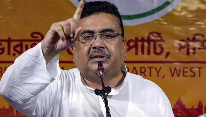 সীমান্তে কাঁটাতারের বেড়া দেয়ার নির্দেশ শুভেন্দুর