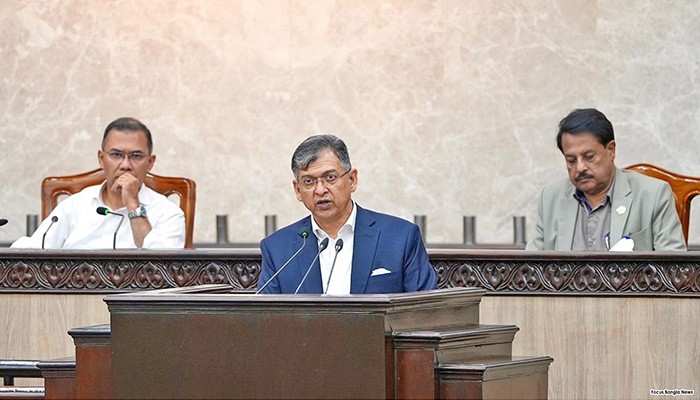 ​পুলিশের কেউ চেইন অব কমান্ড ভাঙলে ব্যবস্থা: স্বরাষ্ট্রমন্ত্রী