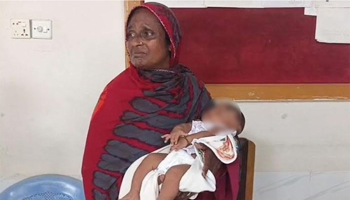 ​হামের বদলে জলাতঙ্কের টিকা!