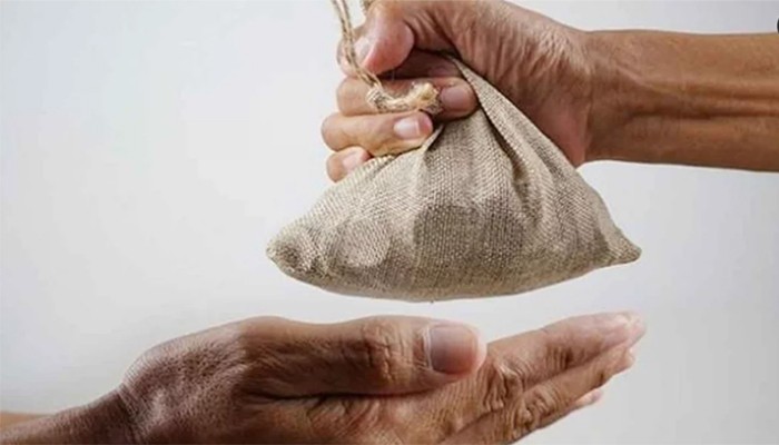 ​ঋণগ্রস্ত ব্যক্তি কী কোরবানি দিতে পারবেন?