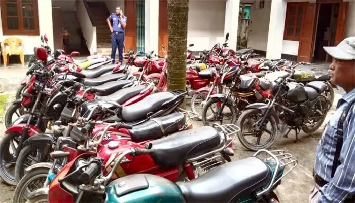 এক চোরের কাছেই মিললো ৩২টি মোটরসাইকেল