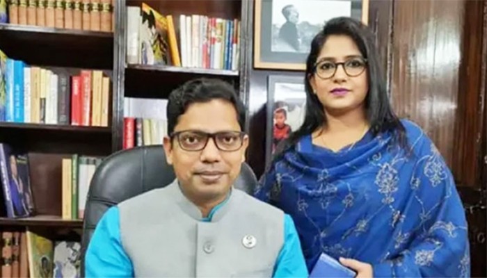 ​পলকের স্ত্রীর আয়কর নথি জব্দ