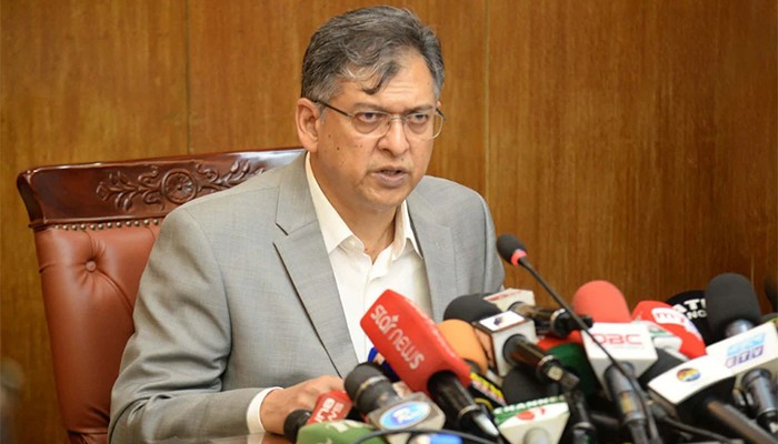 ​আমরা চাই শেখ হাসিনা মামলা ফেস করুক: স্বরাষ্ট্রমন্ত্রী