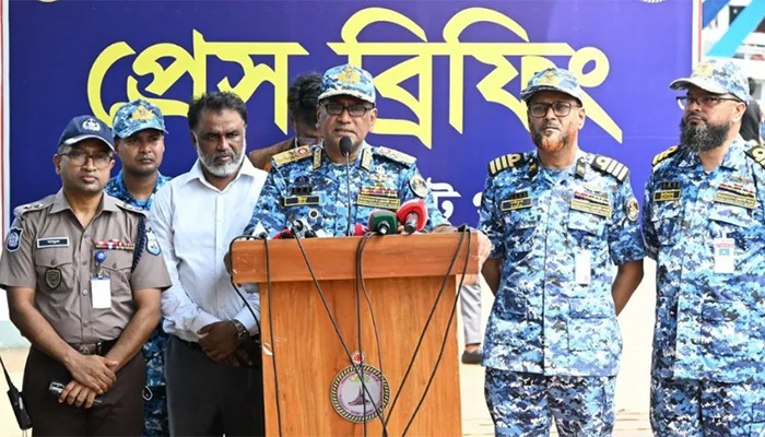 ​ঈদে নৌপথের নিরাপত্তায় সর্বোচ্চ সতর্ক কোস্টগার্ড: ডিজি